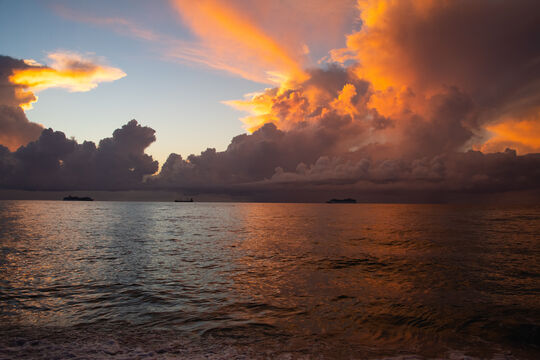 landscape-atlantic-ocean-cloudy-sky-breathtaking-sunrise-morning